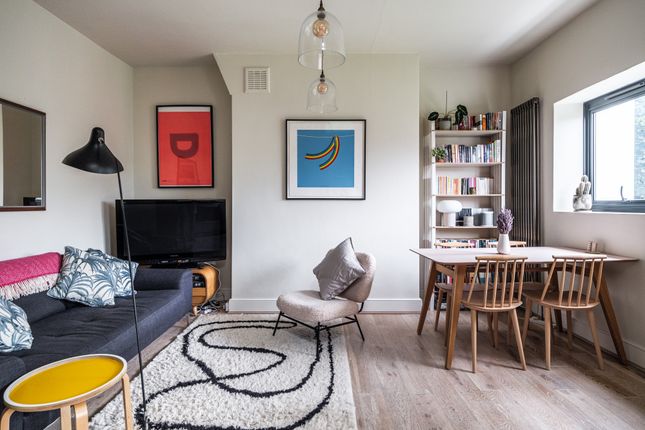 Thumbnail Flat for sale in Mildmay Grove South, London
