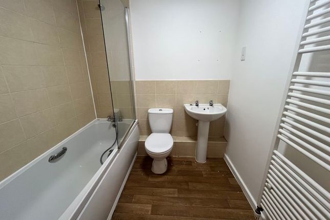 26, Hornbeam Close, Bristol photo 4