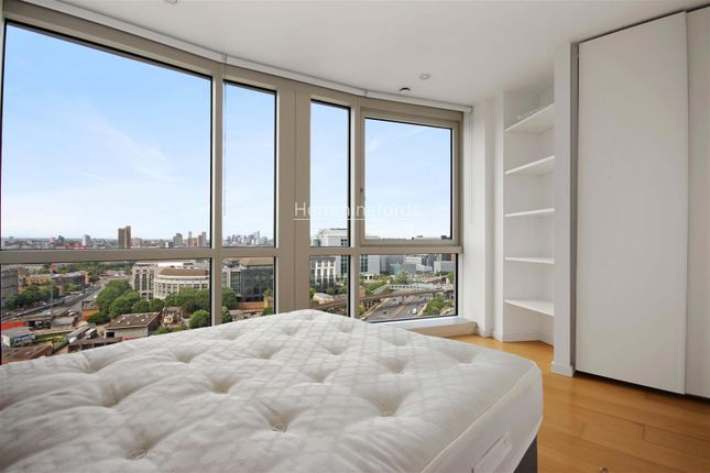 Flat for sale in Ontario Tower, Fairmont Avenue