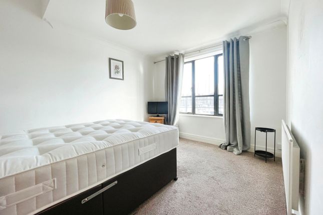 Town house for sale in South Ferry Quay, Liverpool