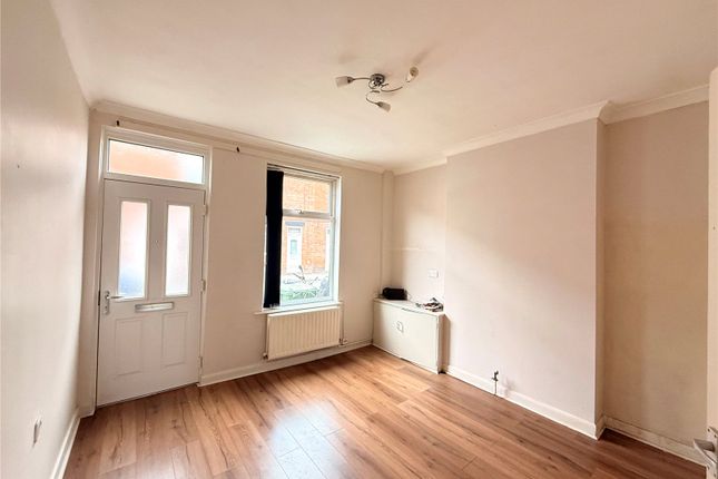10, Beehive Road, Derbyshire photo 2