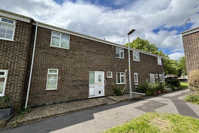 Thumbnail Terraced house for sale in Southmead, Chippenham