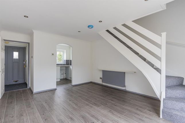 77, Woodlawn Way, Cardiff photo 3