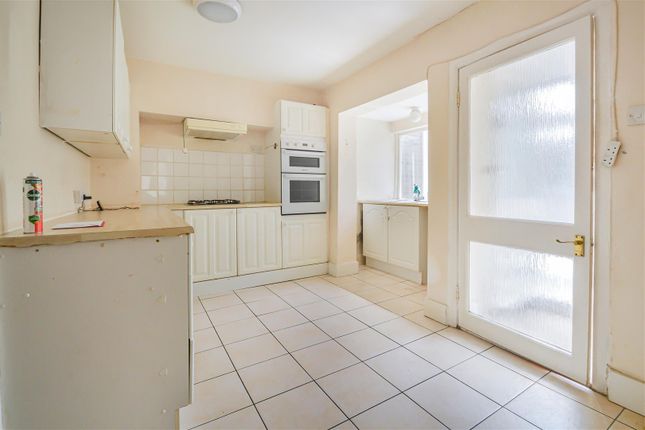 74, Hamlet Road, Haverhill photo 4