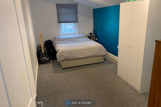 Thumbnail Room to rent in Balmoral Road, Gillingham