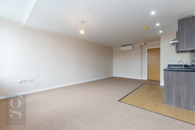 Flat 13, Whitby House, Commercial Street, Hereford photo 4