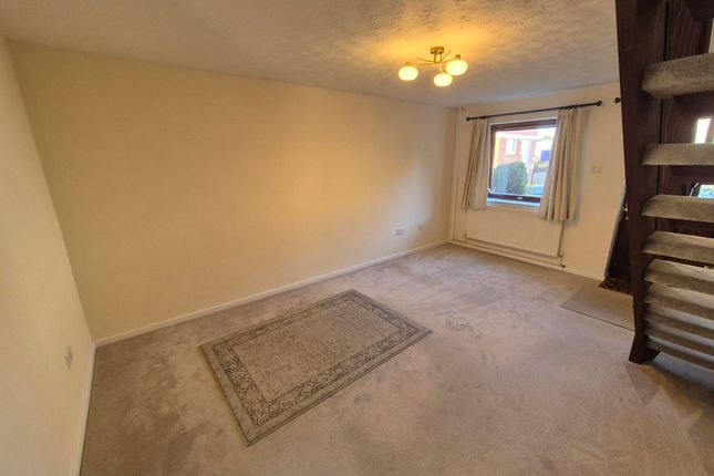 14, Goldcroft, YEOVIL photo 3