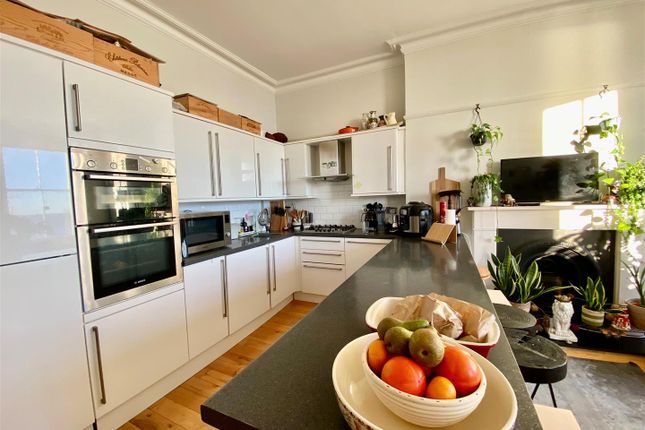 Flat 2, 9, Heene Terrace, Worthing photo 4