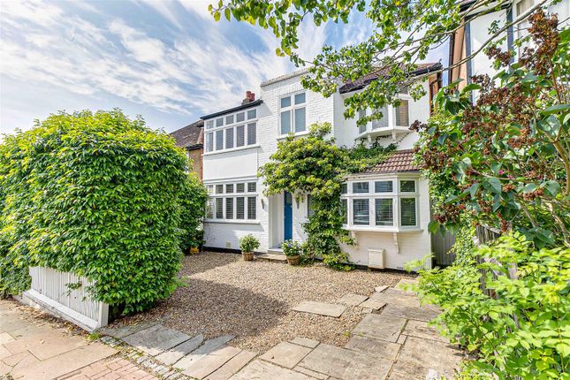 Thumbnail Property for sale in Combemartin Road, London