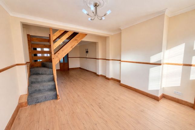 1 Sandown Road, Rugby photo 2