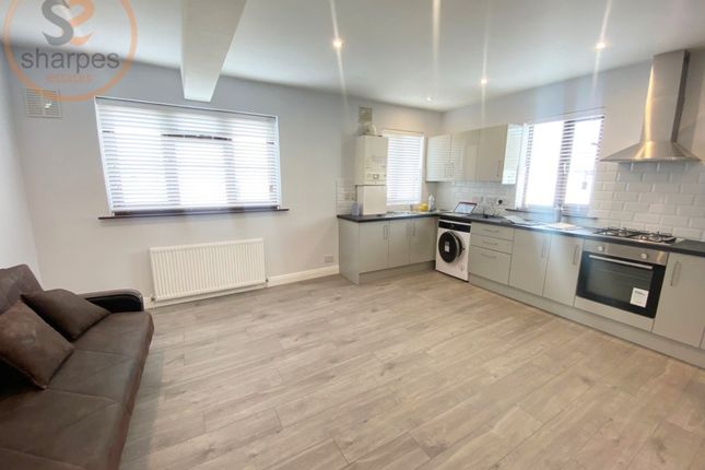 107d Framfield Road, Mitcham photo 2