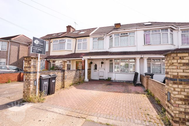 Thumbnail Terraced house for sale in Manor Avenue, Hounslow