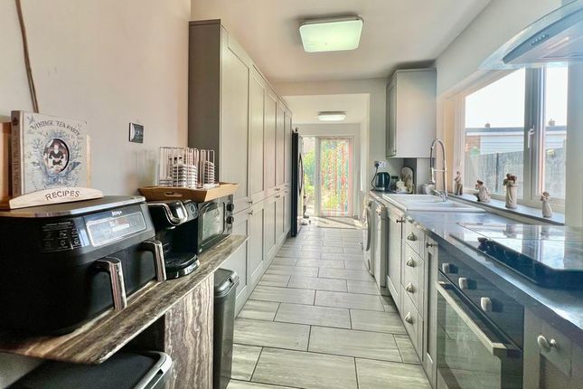 7, Lynton Close, Scunthorpe photo 4