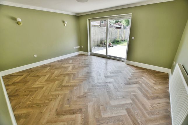 23, Rhuddlan Road, Acrefair photo 2