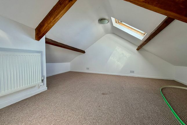 33 Lewis Street, Blackwood photo 4