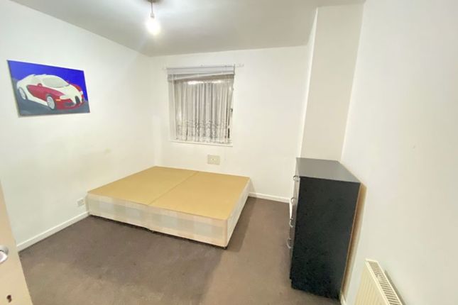 99, Roman Way, Enfield photo 5