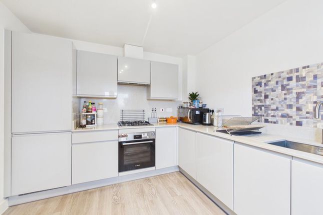 33, Somerset Road, Horsham photo 5