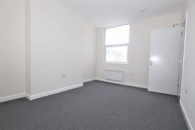 FLAT 1 42, Kingsthorpe Road, Northampton photo 5
