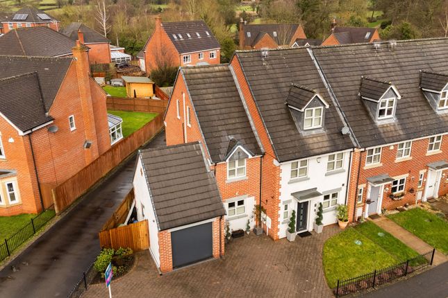 4-bed house on 10 Ecclesbourne Meadows, Belper, £570,000