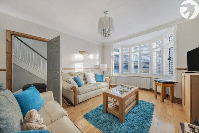 133, Bellingham Road, London photo 3