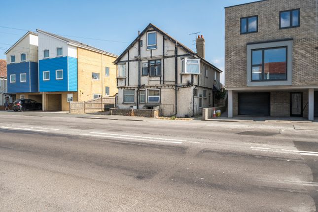 2-bed flat on Flat 2, 108, Brighton Road, West Sussex, £1,150/mo
