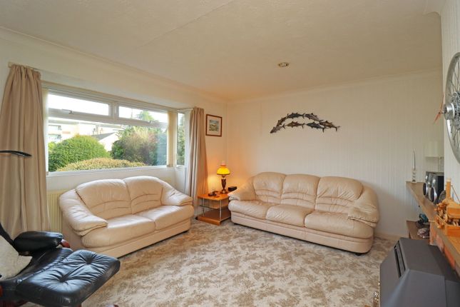 1, Aldous Close, Colchester photo 3