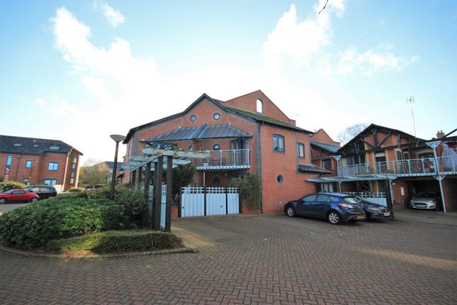 Thumbnail Flat for sale in Alfredston Place, Wantage, Oxfordshire