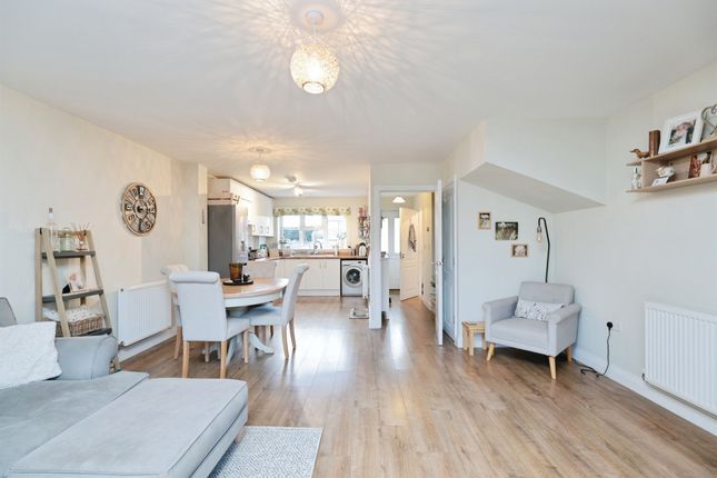 13, Ash Grove, Chesham photo 4