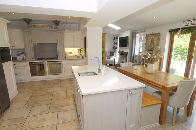 2 Orchard Way, Sevenoaks photo 2