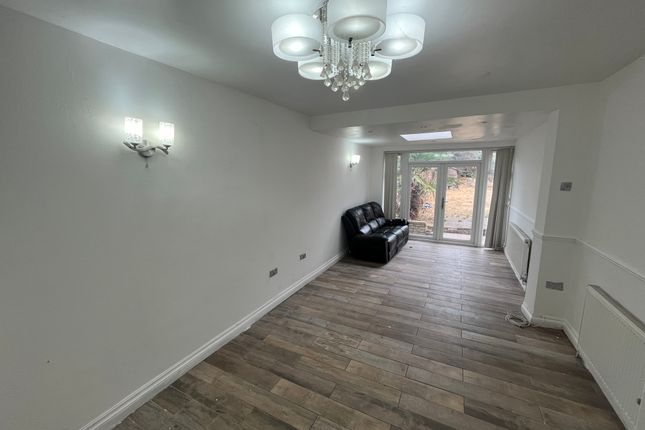 152, Yew Tree Lane, Birmingham photo 4