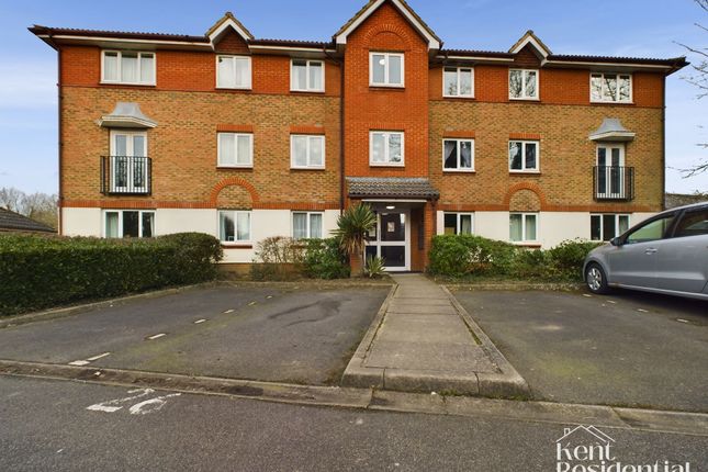 34 Lindisfarne Gardens, Kent photo 3