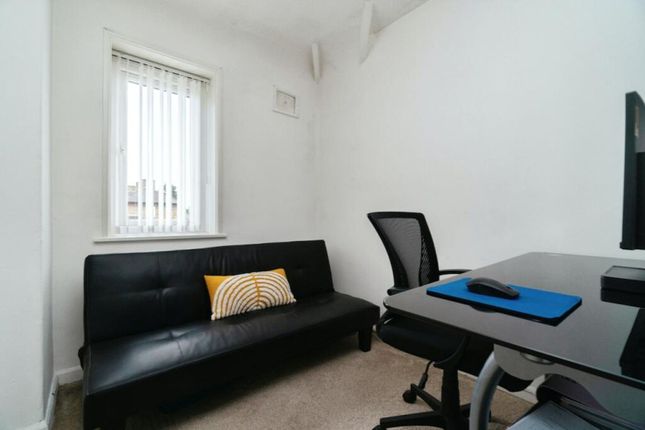 Terraced house for sale in Westminster Road, Sutton