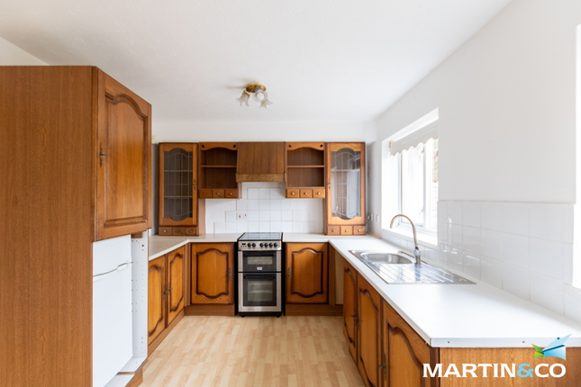 37, Elmdale Crescent, Birmingham photo 4