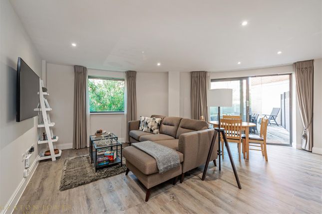 Thumbnail Flat for sale in Dolben Court, Montaigne Close, Westminster, London