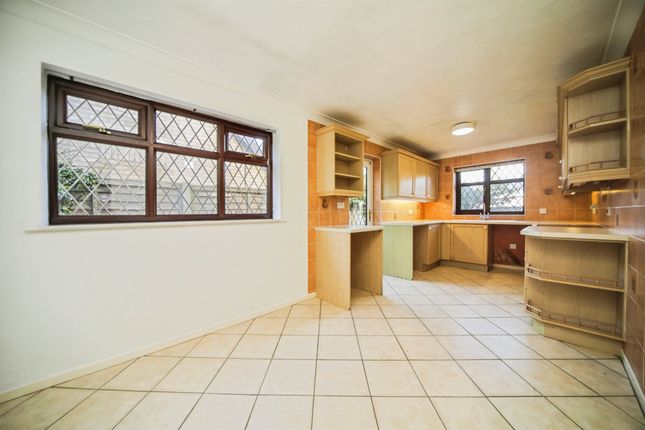 25, Orchard Way, Bury St. Edmunds photo 3