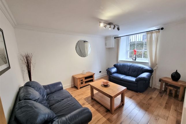 Thumbnail Flat to rent in Crown Street, City Centre, Aberdeen