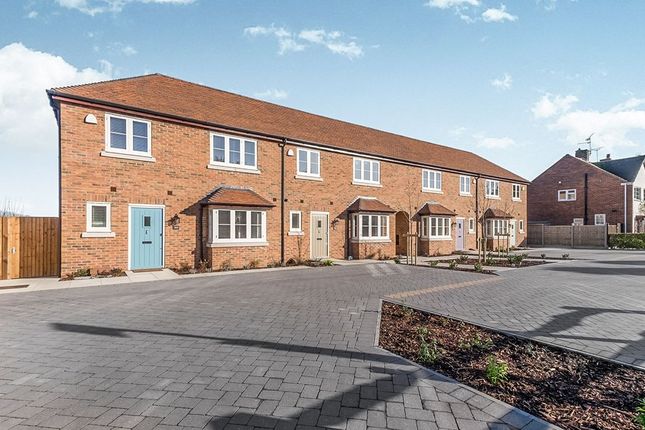 3 Bedroom House Sale Rainham