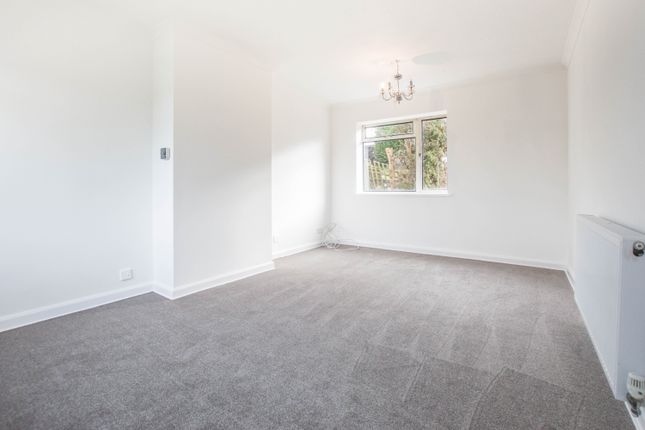 209, Horns Mill Road, Hertford photo 2