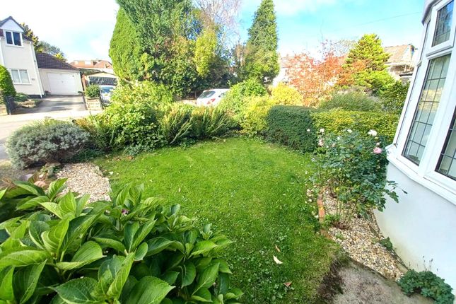 16, Oakwell Oval, Leeds photo 5