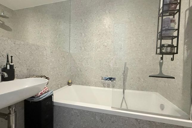 12, Manhattan Lofts, Crowthorne photo 5