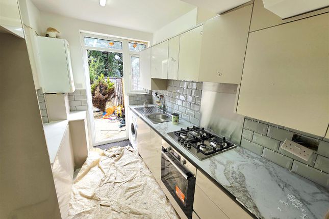 46, Currey Road, Greenford photo 3