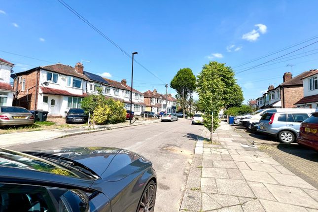 Thumbnail Semi-detached house to rent in Conway Crescent, Greenford