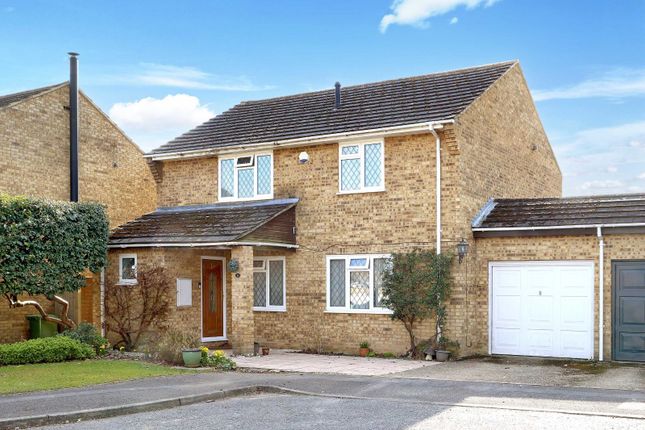 4-bed other on 5, Dell Lees, Beaconsfield, £879,950