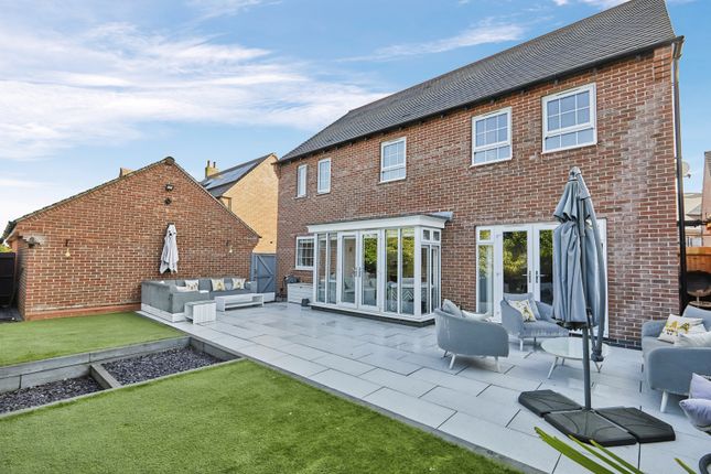 Detached house for sale in Hare Park, Drakelow, Burton-On-Trent, Derbyshire