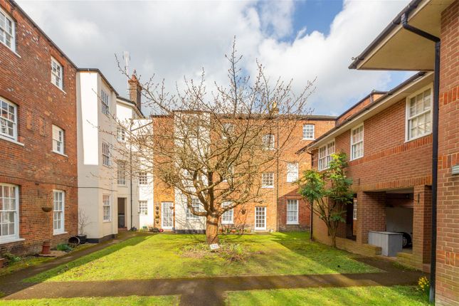 Flat for sale in Headley Close, Alresford