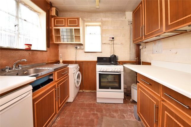 52, Duncan Road, Tadworth photo 4