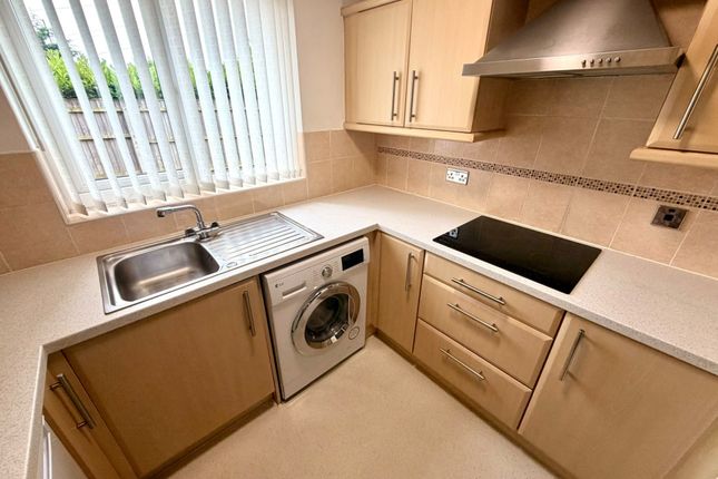 4, Bankfield Court, Thornton photo 3
