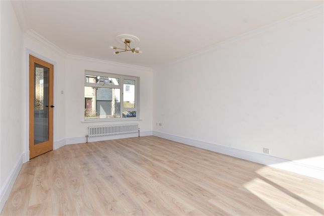 Livingstone Road, Broadstairs photo 3