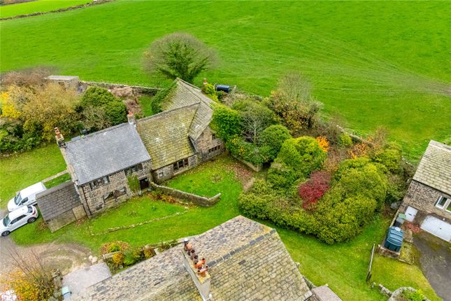 46, Oldfield, Holmfirth photo 2