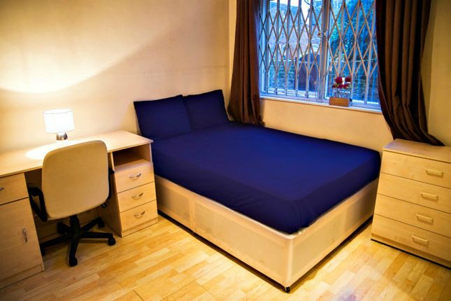 ROOM B, ST MARKS ROAD W11, London photo 2